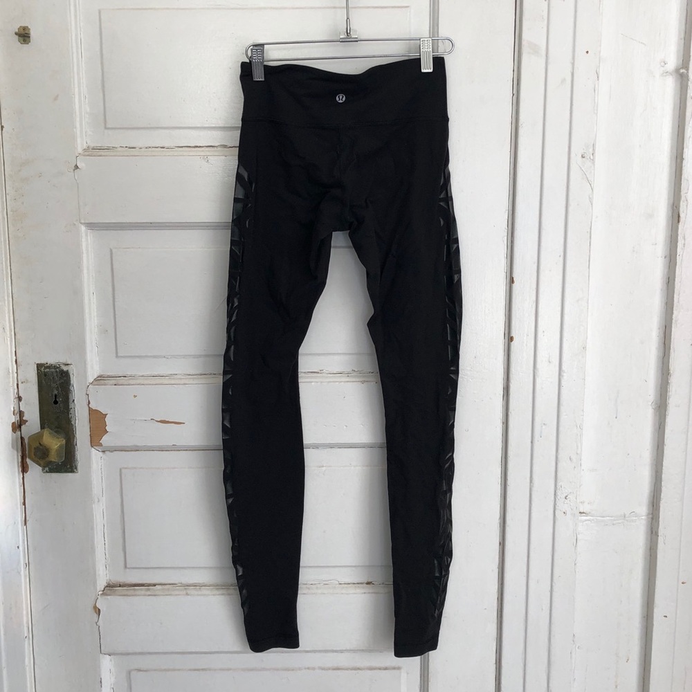 Lululemon Black Yoga Pants (w print on sides)